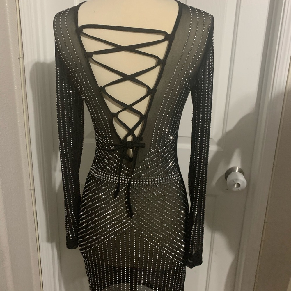 Dress - Picture 3 of 3